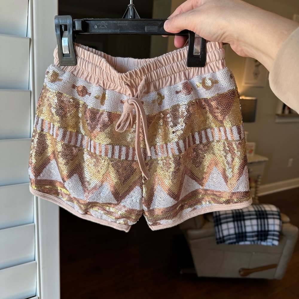 Joyfolie girls sequin shorts, size 5.